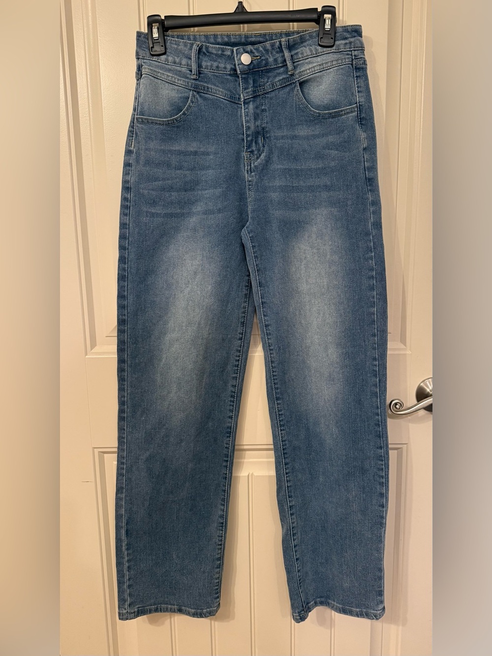 High-Rise Straight Jeans in Washed Blue